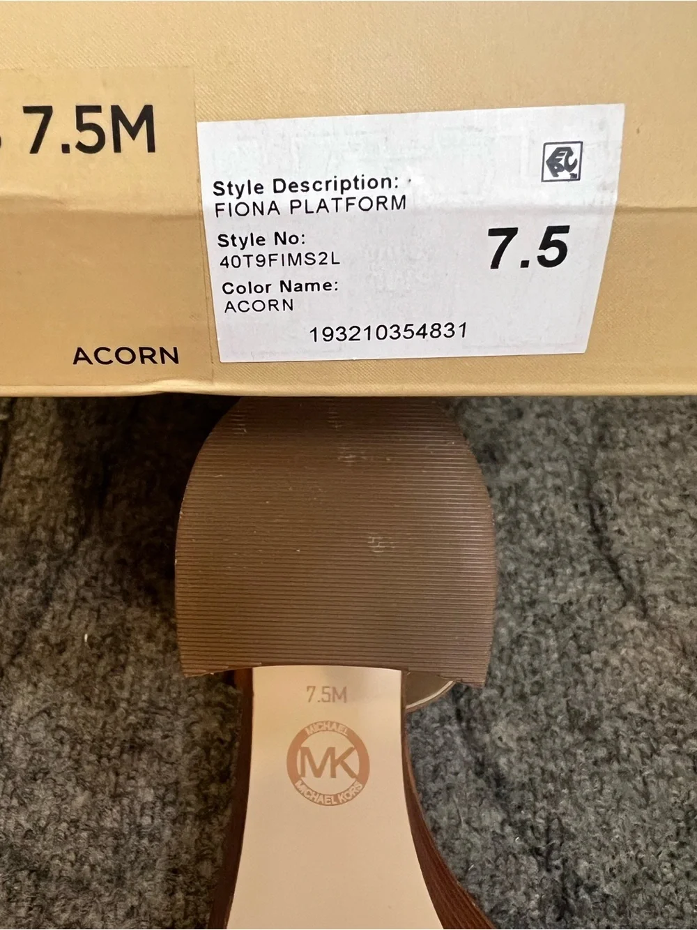Michael Michael Kors Platform Block Heel Sandals Tan size 7.5